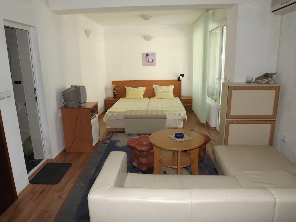 Guest House Stenli Primorsko Quarto foto